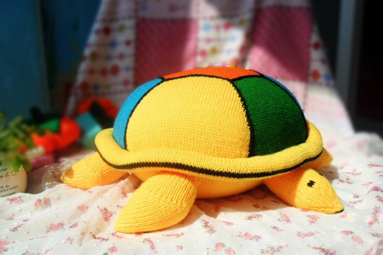 纯手工毛线编织创意礼物汽车靠垫装饰抱枕彩乌龟家居装饰饰品