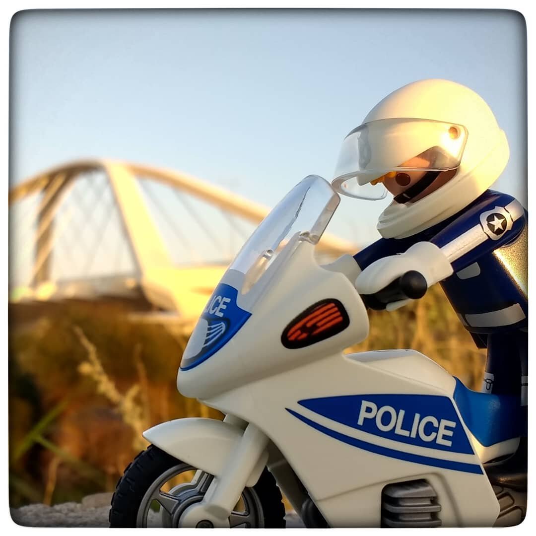 德国playmobil儿童情景玩具4-10岁男童警察人偶玩具便携箱