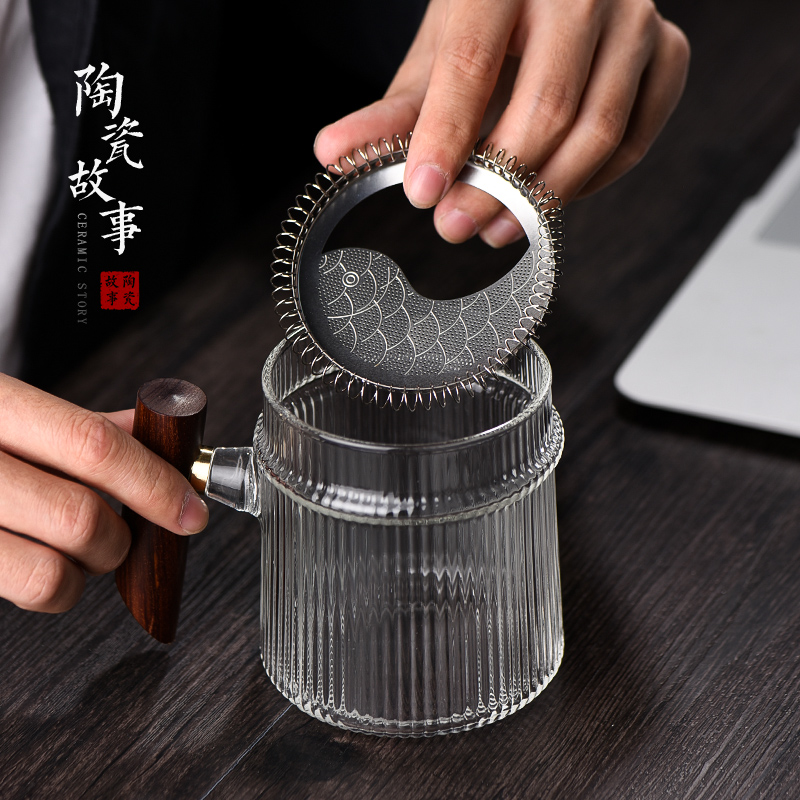 Ceramic separation story glass cup tea cups of tea cup stainless steel filter crescent cups of green tea a cup of water