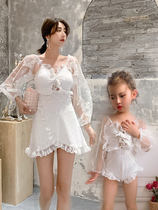 2022 New conservative parent swimsuit conjunction dress girl Han edition of a thin fashion beach swimsuit