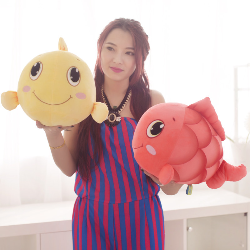 可爱金鱼公仔创意小鱼玩偶情侣布娃娃毛绒玩具儿童节礼物女生