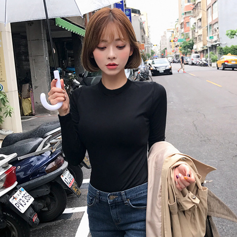 images 1:In early autumn, the black underpacked female long-sleeved t-shirt half-high-collar man in his body images 1:In early autumn, the black underpacked female long-sleeved t-shirt half-high-collar man in his body