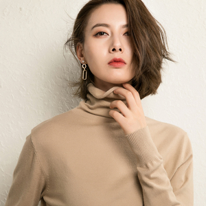 2018秋冬新款高领毛衣女韩版宽松百搭针织衫短款套头纯色打底衫