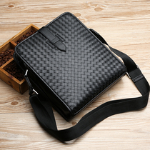 Hong Kong mens new boomer weave single shoulder slanted satchel genuine leather fashion casual little backpack vertical man bag