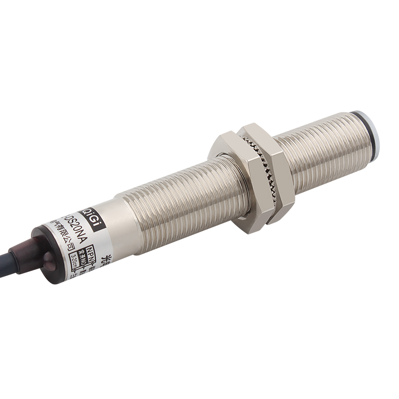 m12漫反射光电开关e12-ds20na红外线传感器npn常开24v远距离可调
