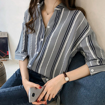 2020 Spring loaded Korean version of the new very fairy Lining Careless Machine Snow-spinning Shirt Woman Design Sensation with little crowdsourced blouse