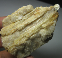 Mineral crystal rough BX9150JF-yellow tourmaline mica 6 5cm88g