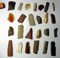 Ancient Agate MN1284QB8 Stone Age-Flint Stone Age Group (1-3 5cm 23g)