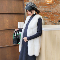 Pregnant women wear warm winter clothes outside autumn and winter 2021 new winter belly out fashion fur vest