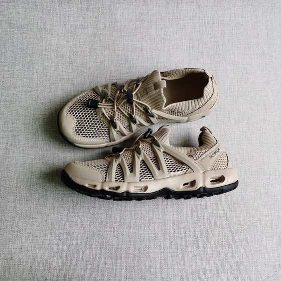 Mesh wading shoes summer outdoor fishing leisure hiking shoes anti-slip quick-drying hollow single net trailing shoes men and women
Mesh wading shoes summer outdoor fishing leisure hiking shoes anti-slip quick-drying hollow single net trailing shoes men and women