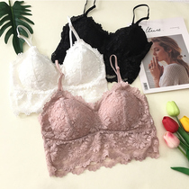 Beautiful back hanging belt vest red chest wrapped chest and walked around the bra gathering the bras lace underwear to wear