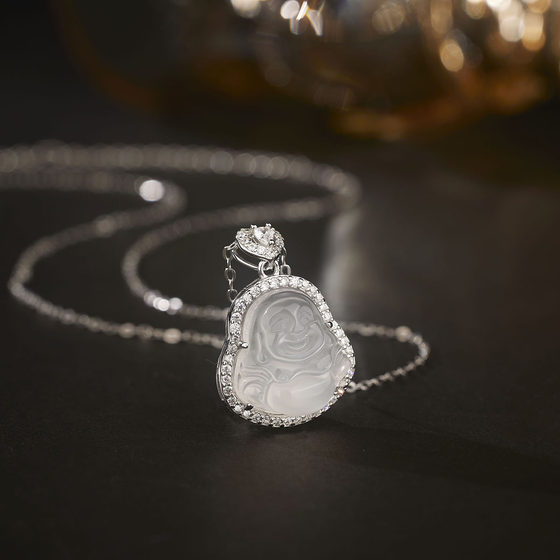 새로운 실버 하이 아이스 chalcedony 부처님 홍보 펜던트 목걸이 새로운 중국 스타일 소녀 목걸이 쇄골 체인, 친구를 가족에게 보내기 새로운 실버 하이 아이스 chalcedony 부처님 홍보 펜던트 목걸이 새로운 중국 스타일 소녀 목걸이 쇄골 체인, 친구를 가족에게 보내기