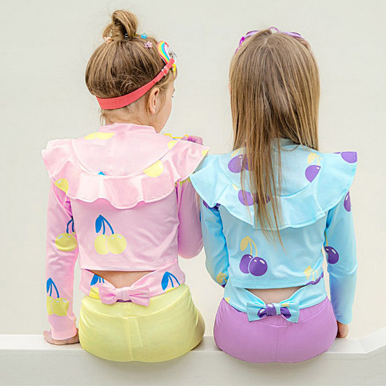 New children's swimsuit girls split short cherry long sleeve trousers sun protection quick-drying medium and large children's swimsuits
New children's swimsuit girls split short cherry long sleeve trousers sun protection quick-drying medium and large children's swimsuits