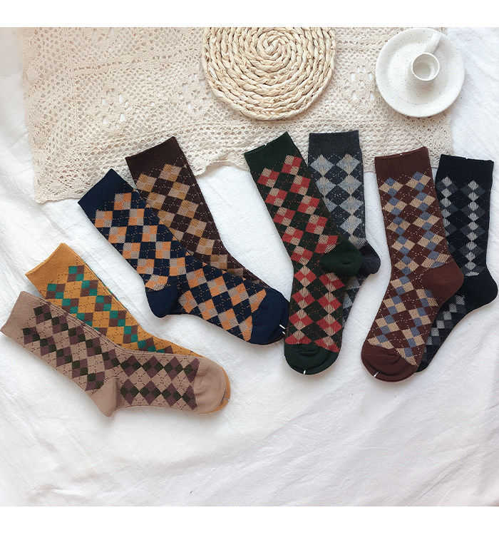 袜子女中筒袜ins潮纯棉秋冬长袜复古森系英伦菱形格子韩国堆堆袜