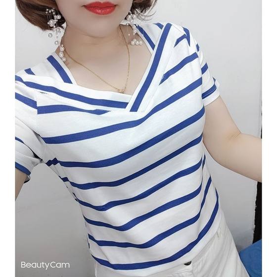One-shoulder pure cotton women's short-sleeved T-shirt in summer casual and versatile loose slim niche short striped v-neck top
One-shoulder pure cotton women's short-sleeved T-shirt in summer casual and versatile loose slim niche short striped v-neck top