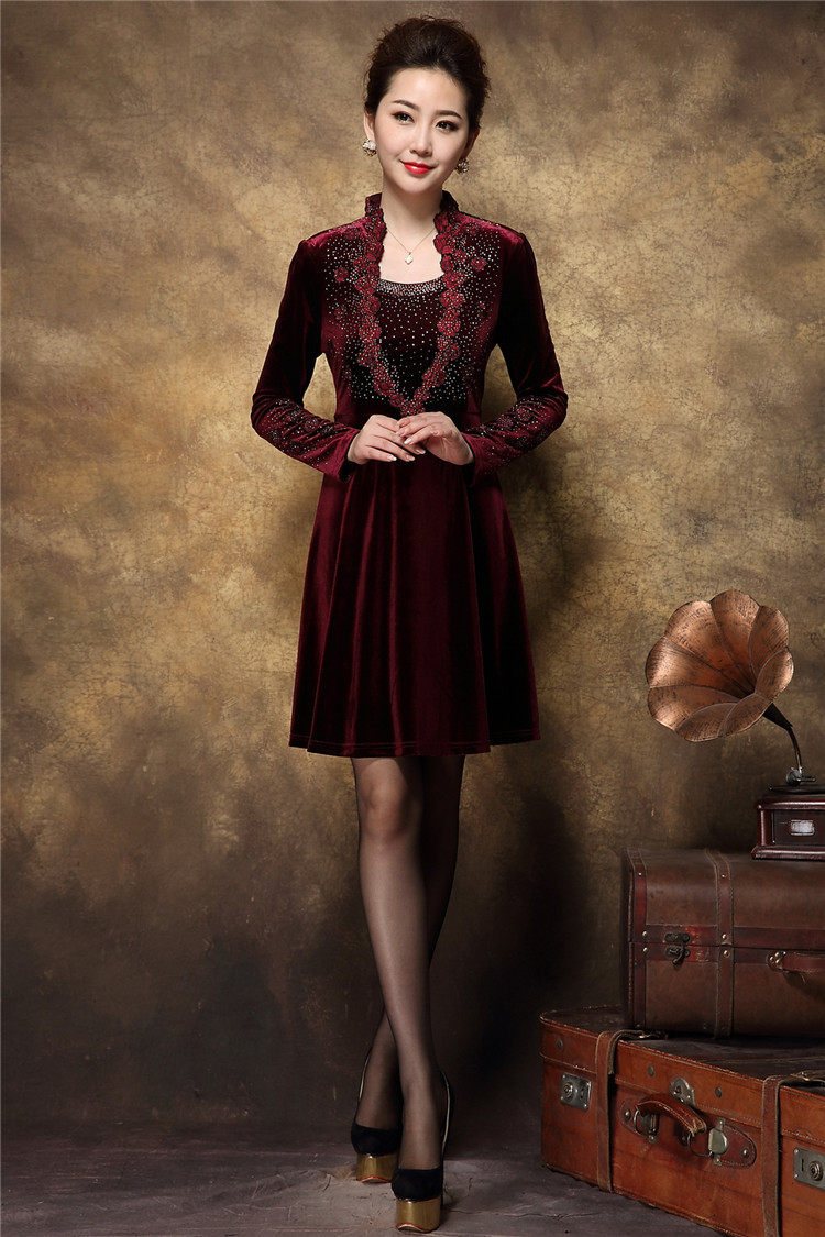 中老年女装新款秋装连衣裙高贵婚宴婚礼服中年金丝绒妈妈装