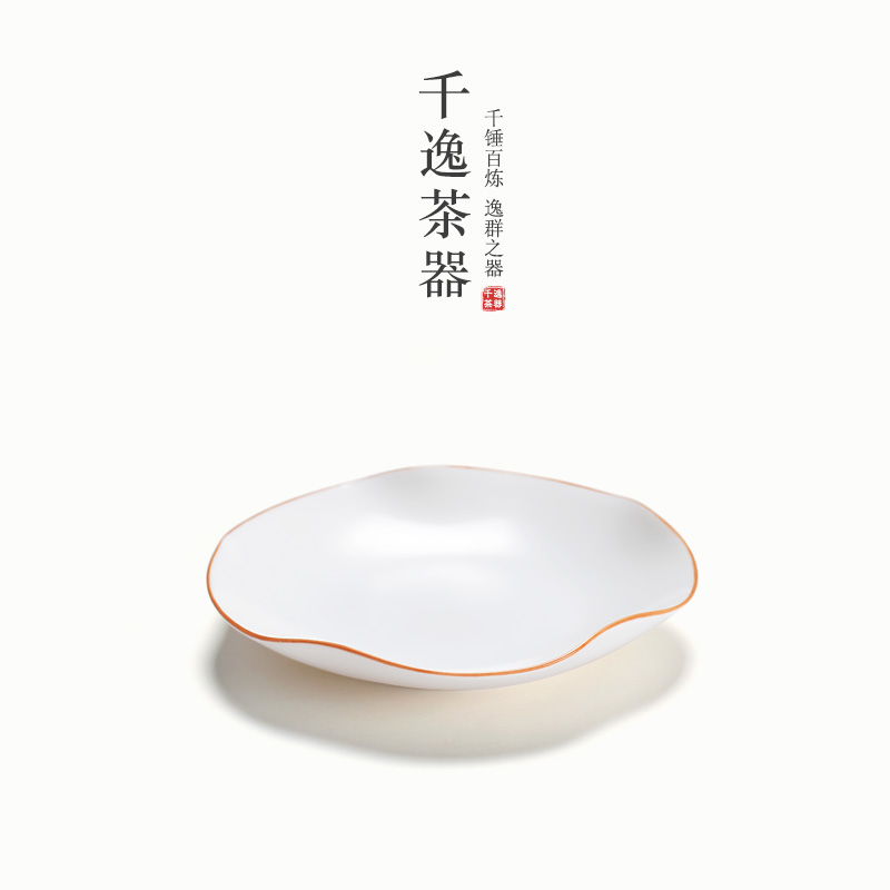 White porcelain circular cup mat mat Japanese sample tea cup against the hot insulation glass ceramic kung fu tea tea taking of spare parts