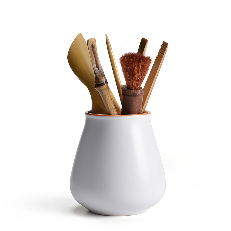 White porcelain tea six gentleman 's suit ceramic kung fu tea set with parts of a complete set of bamboo tea spoon ChaGa YangHuBi zero
