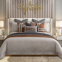 Lis home museum 2021 New dark-yellow splicing color multi-piece set soft fit for display bed products modern minimums