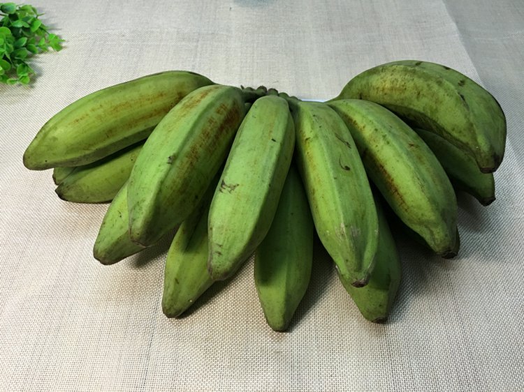 芭蕉banana8斤包邮酸甜味新鲜水果广西现摘青皮热带自然催熟_双氙车灯