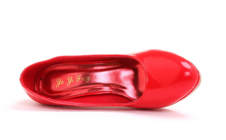 紅樓夢的奢侈 新娘鞋 影樓旗袍鞋子紅色拍照女士皮鞋 攝影女生單鞋婚鞋 日本的奢侈品