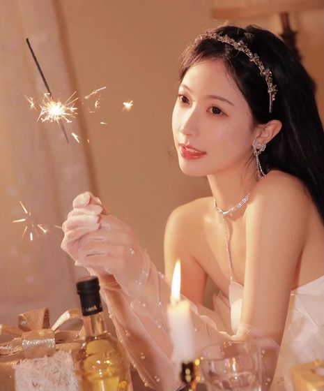 Ju Jingyi의 같은 흰색 진주 메쉬 장갑 신부 웨딩 드레스 사진 액세서리 생일 사진 소매 Ju Jingyi의 같은 흰색 진주 메쉬 장갑 신부 웨딩 드레스 사진 액세서리 생일 사진 소매