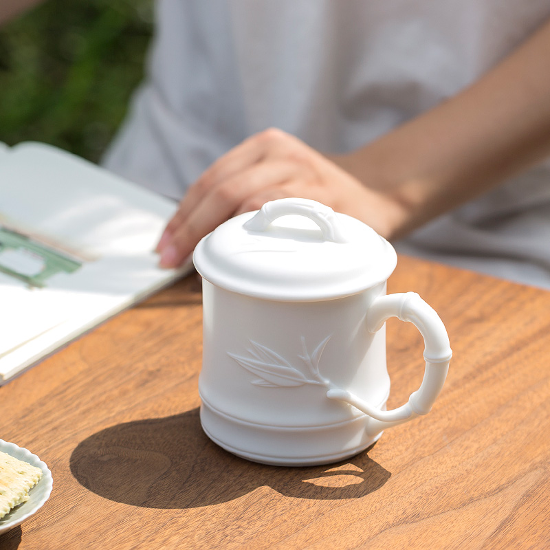 Don difference up jade porcelain dehua white porcelain office cup checking bamboo with master cup with cover cup, President of the conference room, tea cups