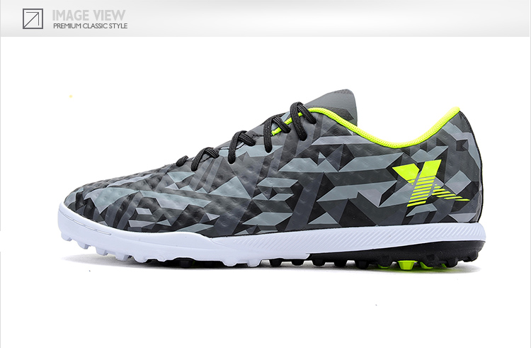 【敢露锋芒 舍瓦其谁】特步刀锋1代防滑耐磨专业男子足球运动鞋