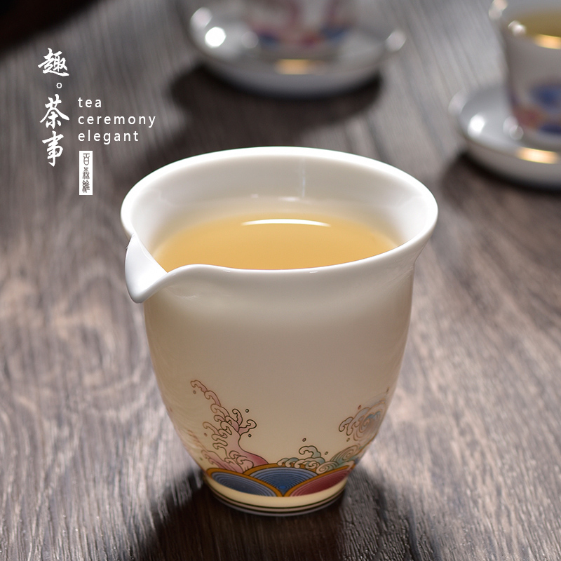 Large points tea exchanger with the ceramics fair gold colored enamel cup white porcelain tea sea 200 ml jade porcelain cups of tea accessories