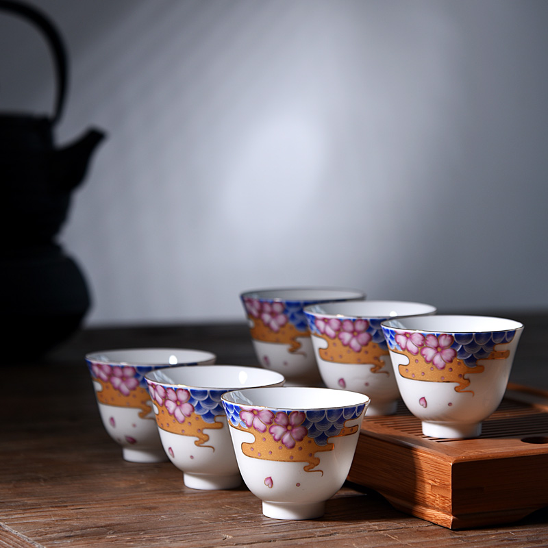 New elegant ancient sheng up with jingdezhen ceramic hand - made colored enamel small bowl sample tea cup master cup single CPU