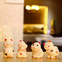 Lucky cat small ornaments Ceramic hand-painted mini kittens Birthday gifts creative home decorations opening gifts