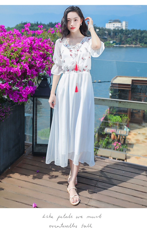 Váy 2019 mới mùa hè trắng làm mới váy dài hoa nhỏ Sanya kỳ nghỉ bên bờ biển váy bãi biển siêu váy cổ tích - Sản phẩm HOT