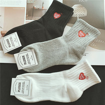 3 pairs of Yu Wenle Net red men and women love socks cotton embroidery small red heart short tube socks towel sports socks