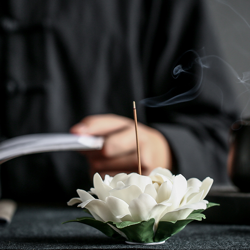 By zen ceramic incense inserted a household lotus fragrance perfume tray of peony Chinese tea taking is placed By hand