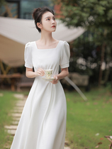Satin light wedding dress French simple small person registration card registration small white skirt square collar can usually wear small engagement dress