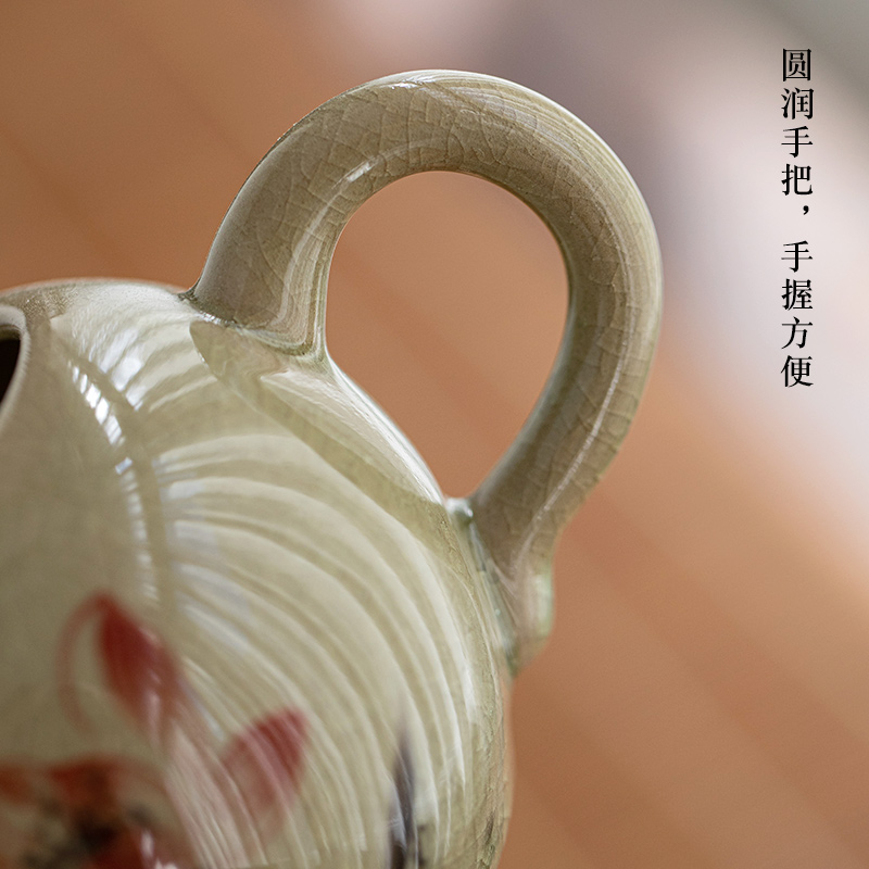 Jingdezhen hand - made lotus of the up fair keller kung fu tea tea tea sea points exchanger with the ceramics filter accessories and a cup of tea