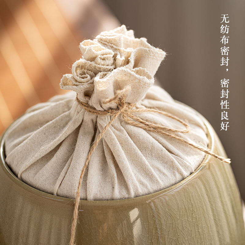 Jingdezhen hand - made ceramic tea lotus home seal pot receives large pack loose tea store tea set