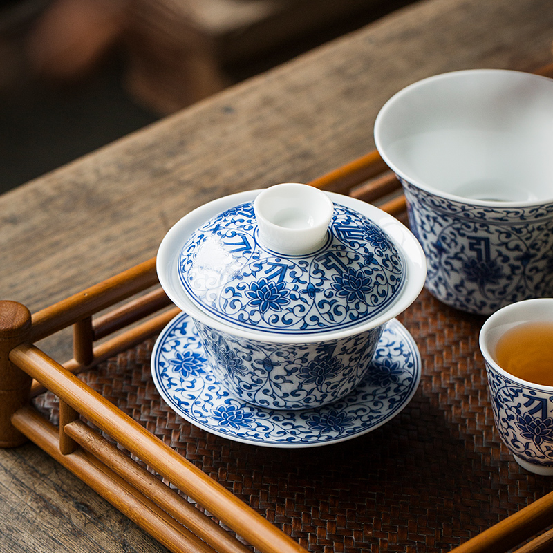 Jingdezhen blue and white tureen tea cups white porcelain hand - made single thin body is not pure manual hot green tea bowl