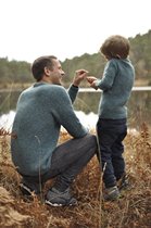 Bluebird parent-child Mens boys and girls pullover sweater text description stick needle translation knitting diagram non-finished product