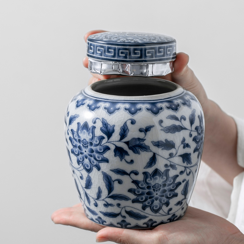 The Self - "appropriate content of jingdezhen tea pot receives large blue and white porcelain jar airtight restoring ancient ways the tea storage tanks