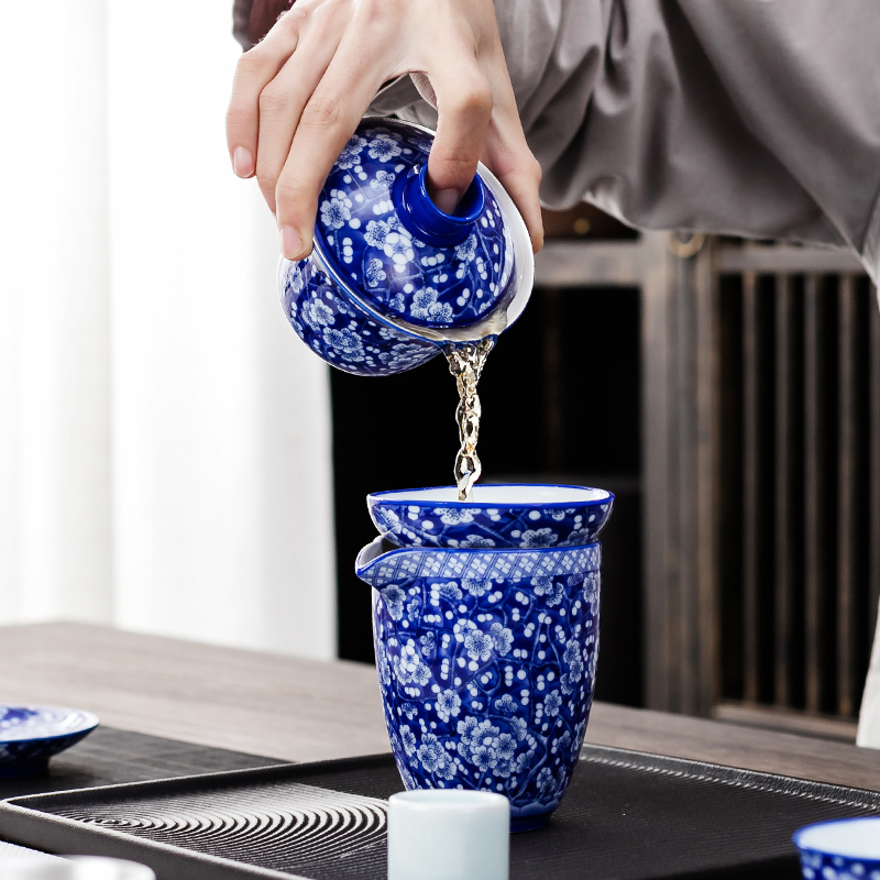 NiuRen kung fu tea set of blue and white porcelain coppering. As silver tea sets, 999 sterling silver tureen home office tea