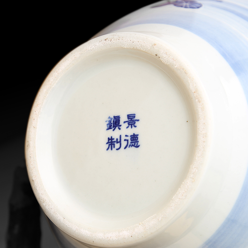 Jingdezhen ceramic hand - made the qing lotus carving furnishing articles sitting room between blue and white porcelain vase example decorations flower arrangement