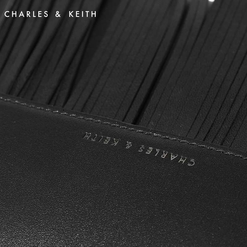 CHARLES&KEITH 单肩包 CK2-80150533 女式欧美流苏斜背挎包产品展示图5