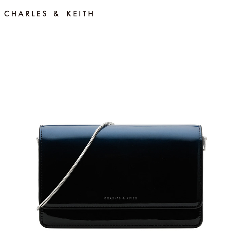 CHARLES&KEITH单肩包 CK2-70770142 深蓝色链条漆皮多卡位背包产品展示图3