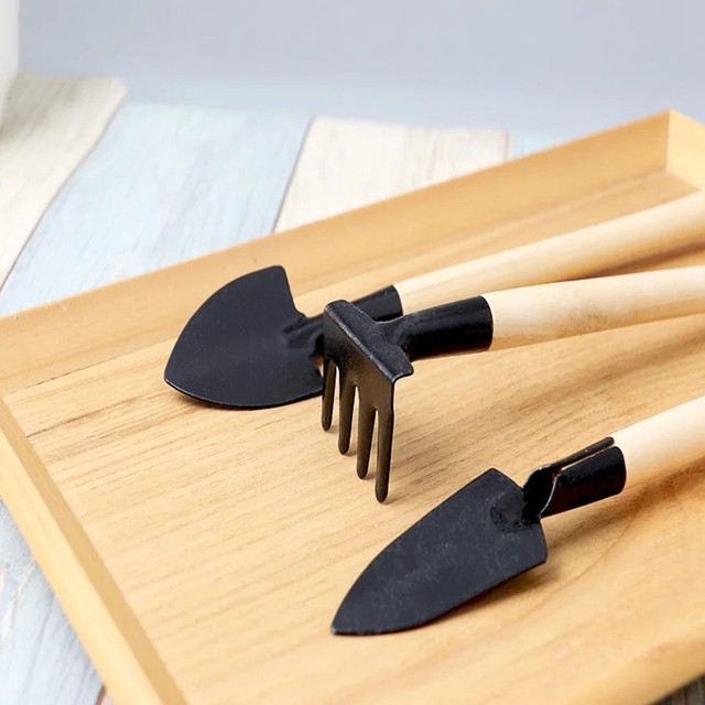 Aike home gardening tool set mini three-piece small shovel gardening flowering tool flower shovel rake spade Aike home gardening tool set mini three-piece small shovel gardening flowering tool flower shovel rake spade