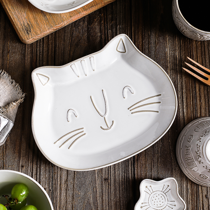 Japanese cartoon cat web celebrity ceramic tableware creative move white glaze anaglyph household bowl dish dish fish dish