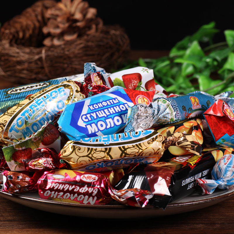 俄罗斯进口混合装糖果喜糖巧克力农庄威化饼干零食500g包邮