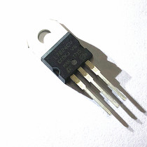 L7824CV L7824CV L7824 TO-220 ST new triodes triple end voltage stabilization 7824