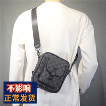 Hong Kong it tide cards Tide Cards Men Mini Skew Satchel LEATHER VERTICAL Lattice Small Bag Fashion Gge Single Shoulder Bag