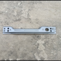 New energy electric vehicle parts Jiangling e200 water tank upper and lower beams front anti-collision beam original factory